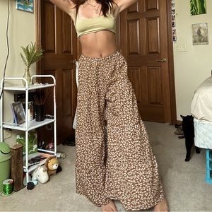 loness flowy flower pants